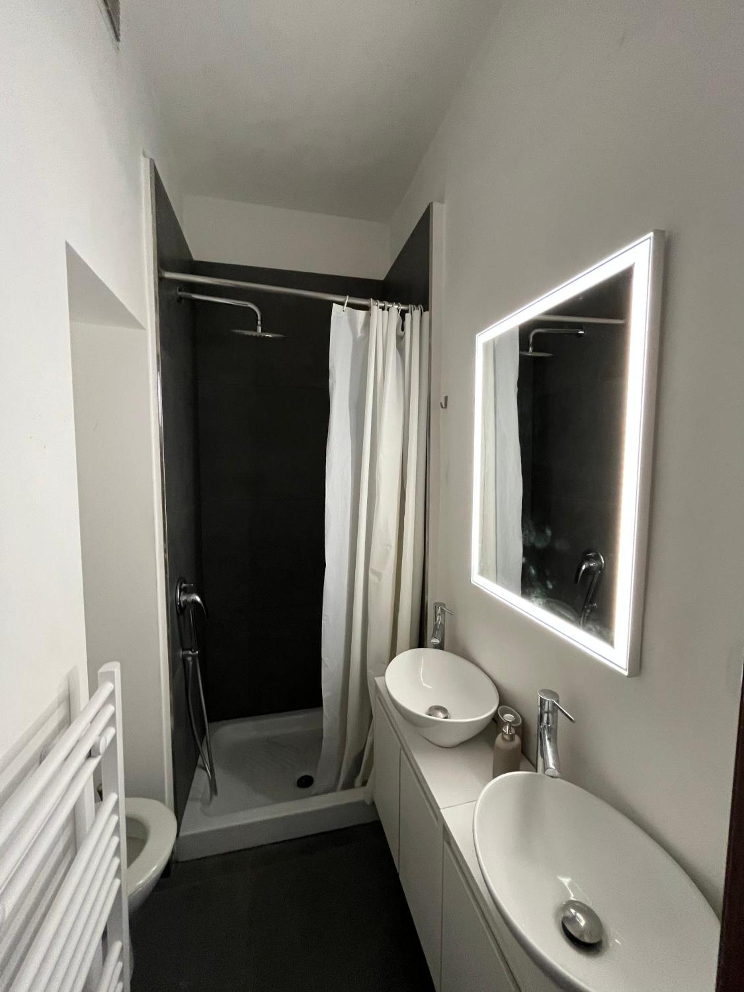 Porta Susa Rooms - Camere Porta Susa تورينو المظهر الخارجي الصورة