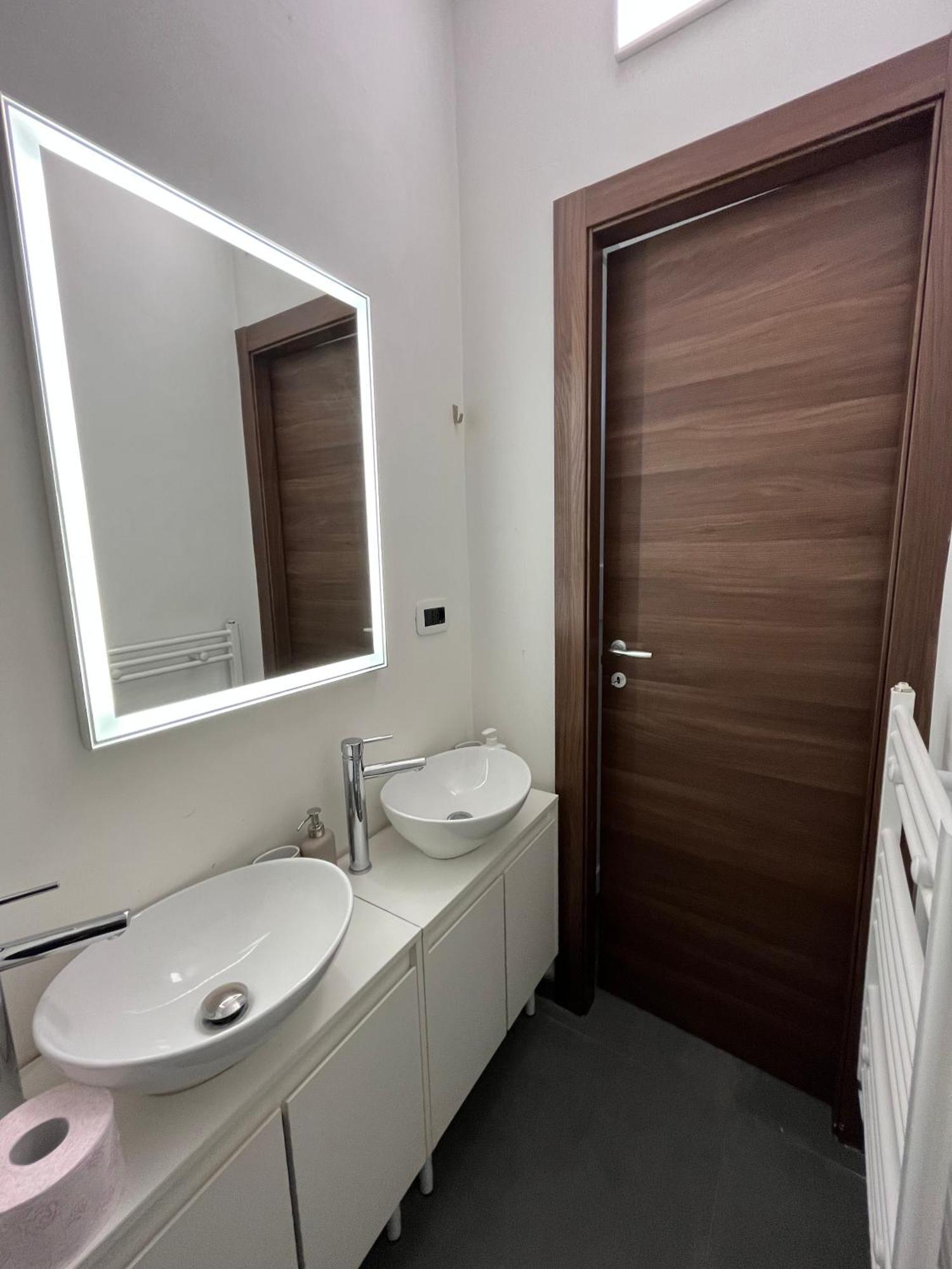 Porta Susa Rooms - Camere Porta Susa تورينو المظهر الخارجي الصورة
